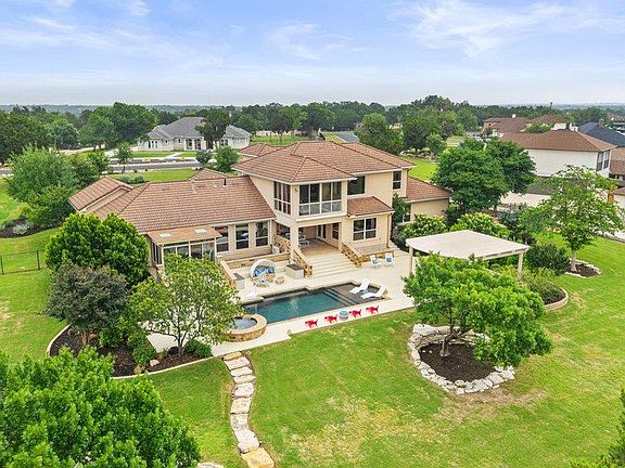 3rd image of 272 Whitney Woods Cir
