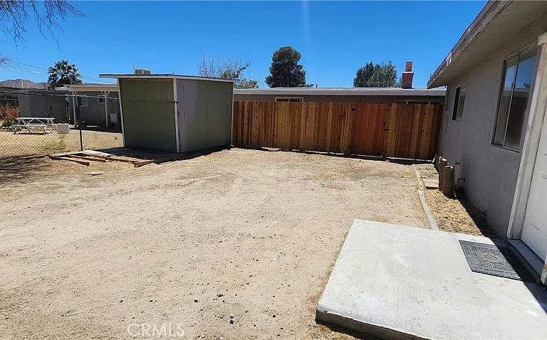 6963 Tamarisk Ave #B — Photo 11