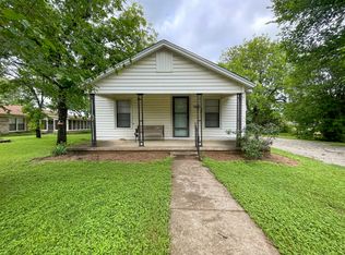 360 W Main St, Elm Mott, TX 76640