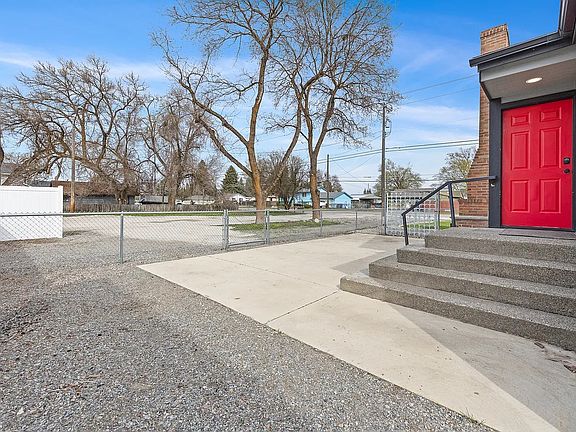 2nd image of 18222 E Sprague Ave