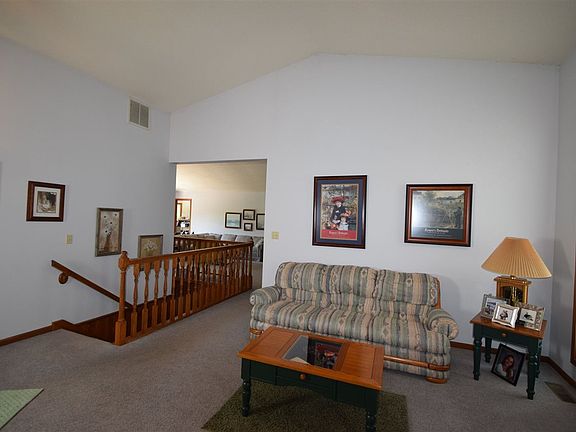 4th image of 8501 W Lincolnshire Dr