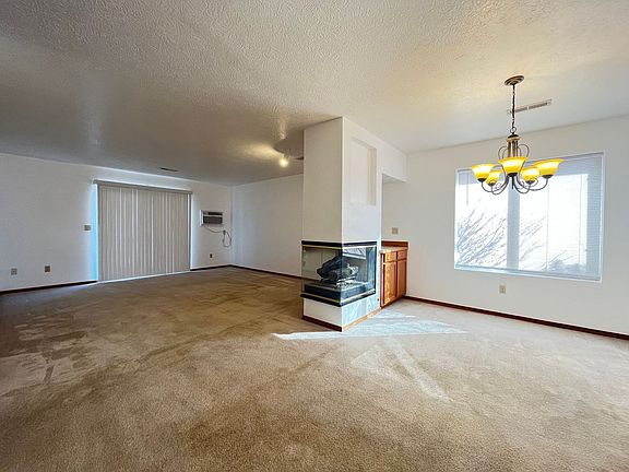 5th image of 5211 S Smith Ct #5211