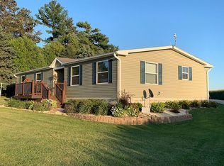 2468 290th St, Delhi, IA 52223