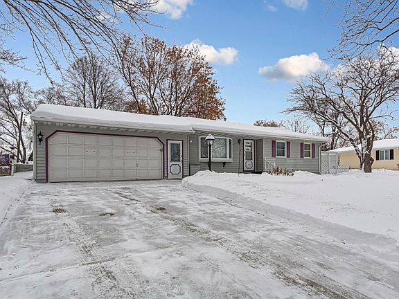 3rd image of 117 Sherrie Ln