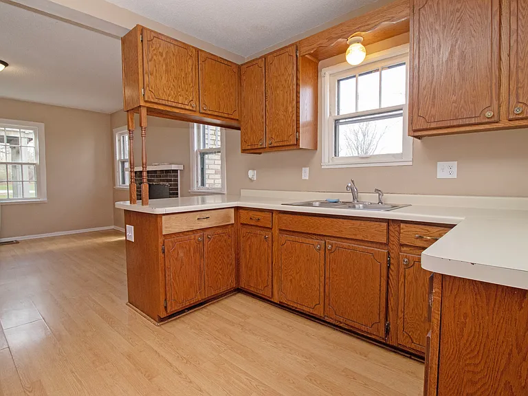 1563 6th Ave N #1 — Photo 11
