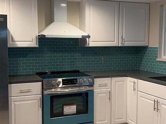 3rd image of 8753 Santa Fe Dr