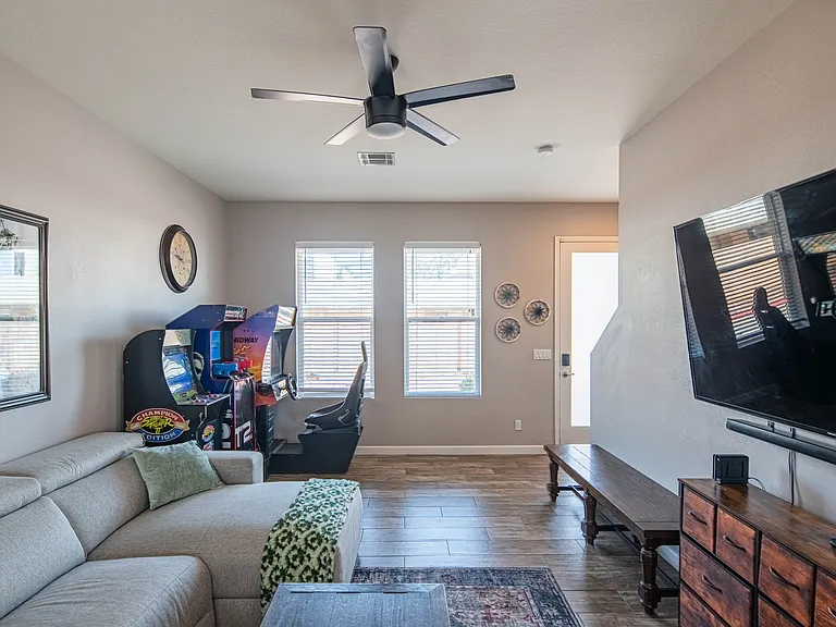 3120 N 37th St #3 — Photo 8