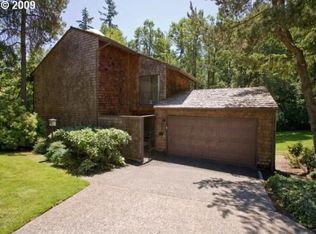 28 Preakness Ct, Lake Oswego, OR 97035