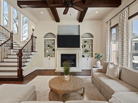 5th image of 622 Pink Azalea Trl