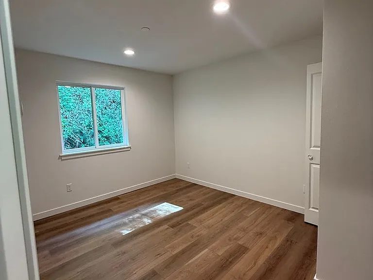 705 W Lake Samish Dr — Photo 10