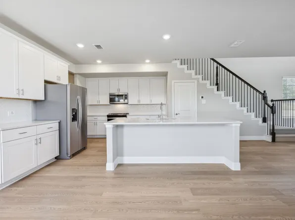 2761 Kobuk Dr, Corinth, TX 76210