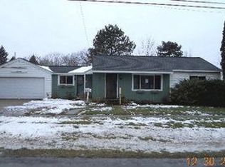 513 N Main St, Saint Louis, MI 48880