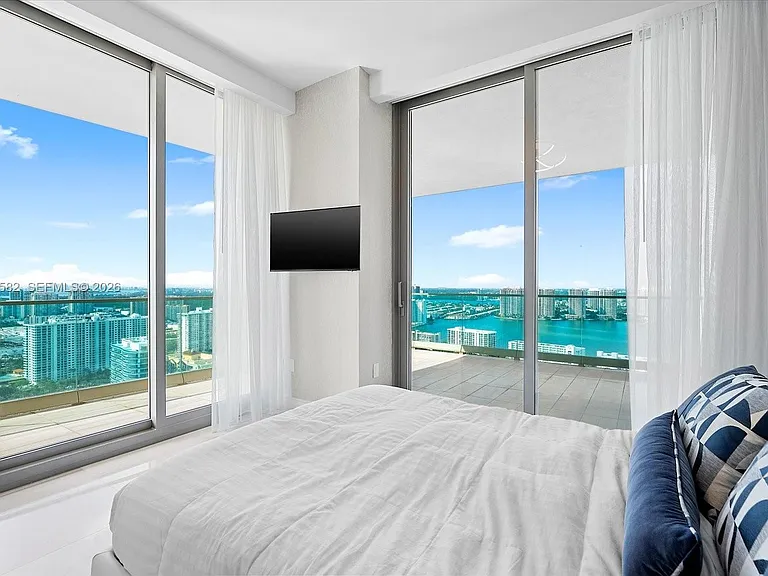 17901 Collins Ave #3004 — Photo 32