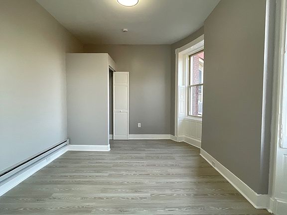 2nd image of 2042 Park Ave