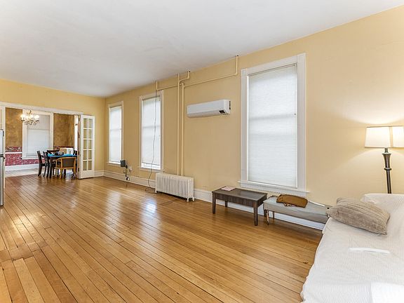 4th image of 333 River St