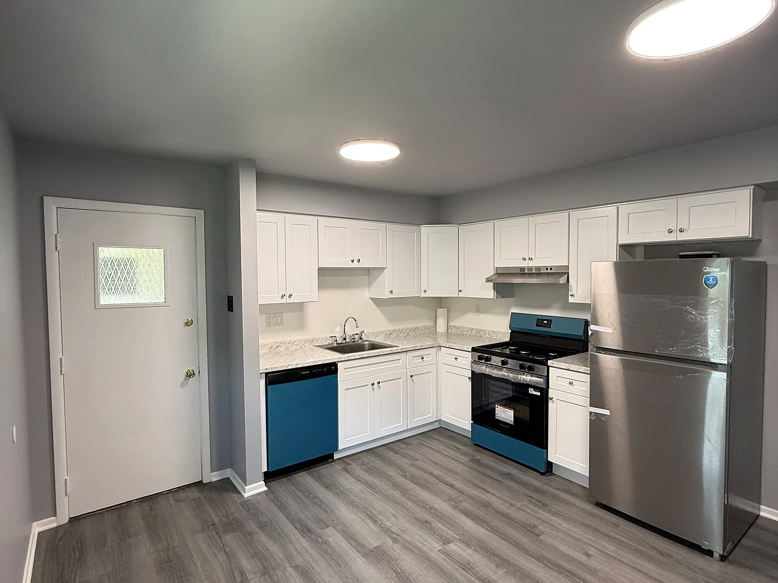 2 bed, 1000 sqft, $2,000 — Photo 4