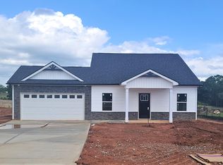 243 R C Thompson Rd, Chesnee, SC 29323