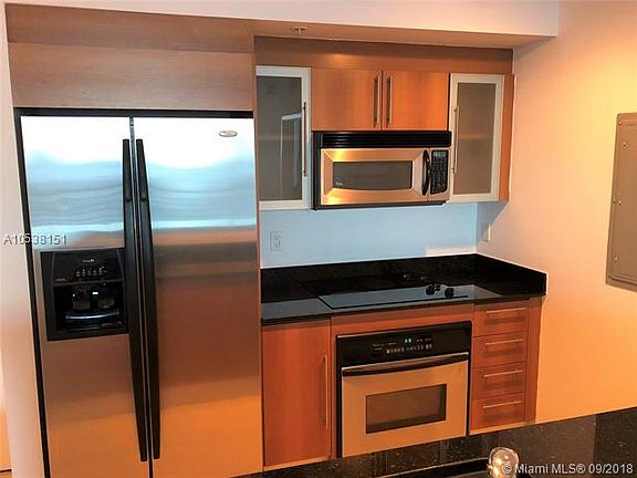 4th image of 325 Biscayne Blvd #3022