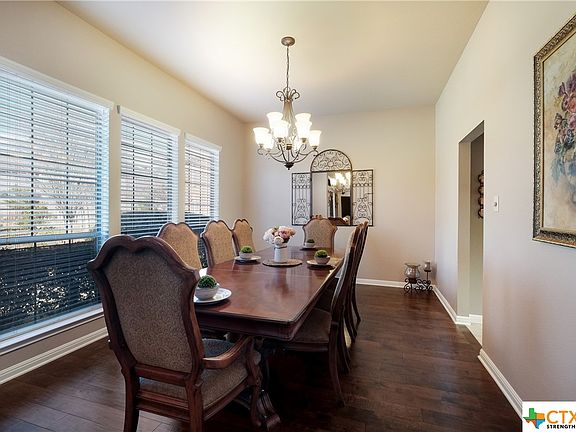 4th image of 33 Oak Bnd