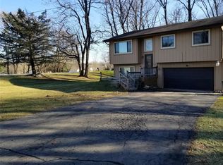 717 Maury Pl, Howell, MI 48843