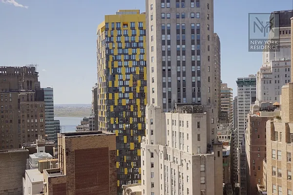 Rented by New York Residence | media 6