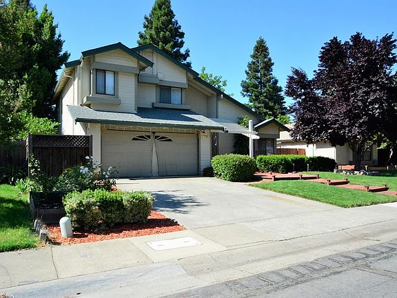 2nd image of 1700 Pebblewood Dr