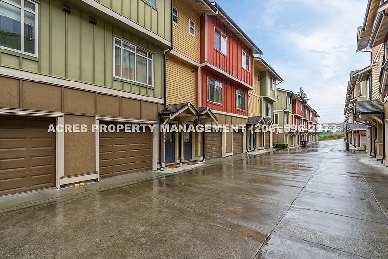1st image of 2132 Yakima Ave #203