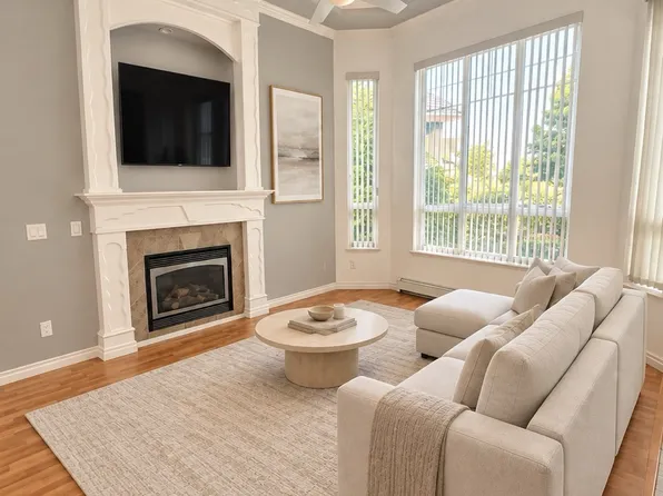 7015 125a St, Surrey, BC V3W 1N9
