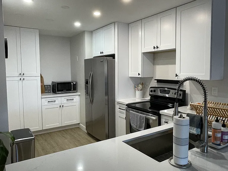 1316 E Susan Ln — Photo 9