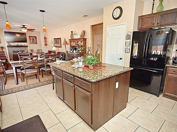4th image of 14904 Bandera Way