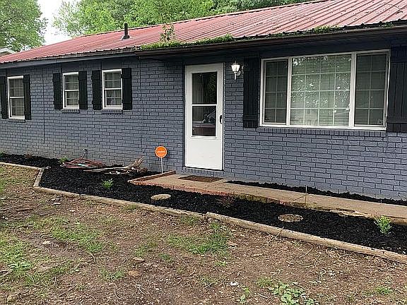 2nd image of 3405 N Susan Pl