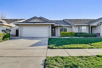 1052 Courtyard Dr