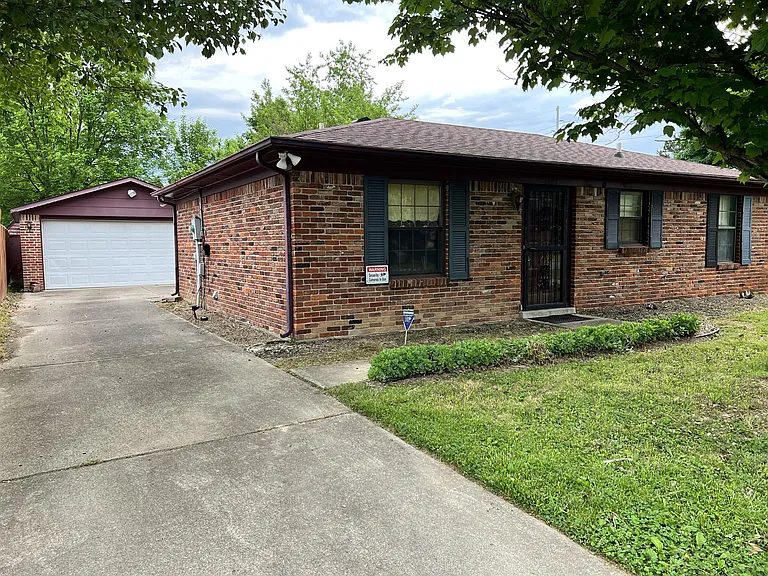 5807 Larkgrove Dr — Photo 23