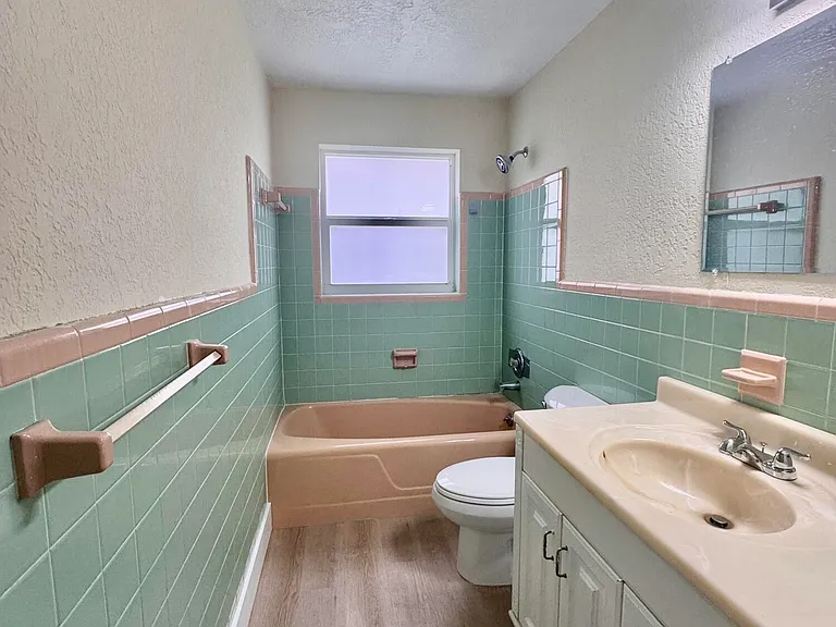3112 SE 1st Pl — Photo 8