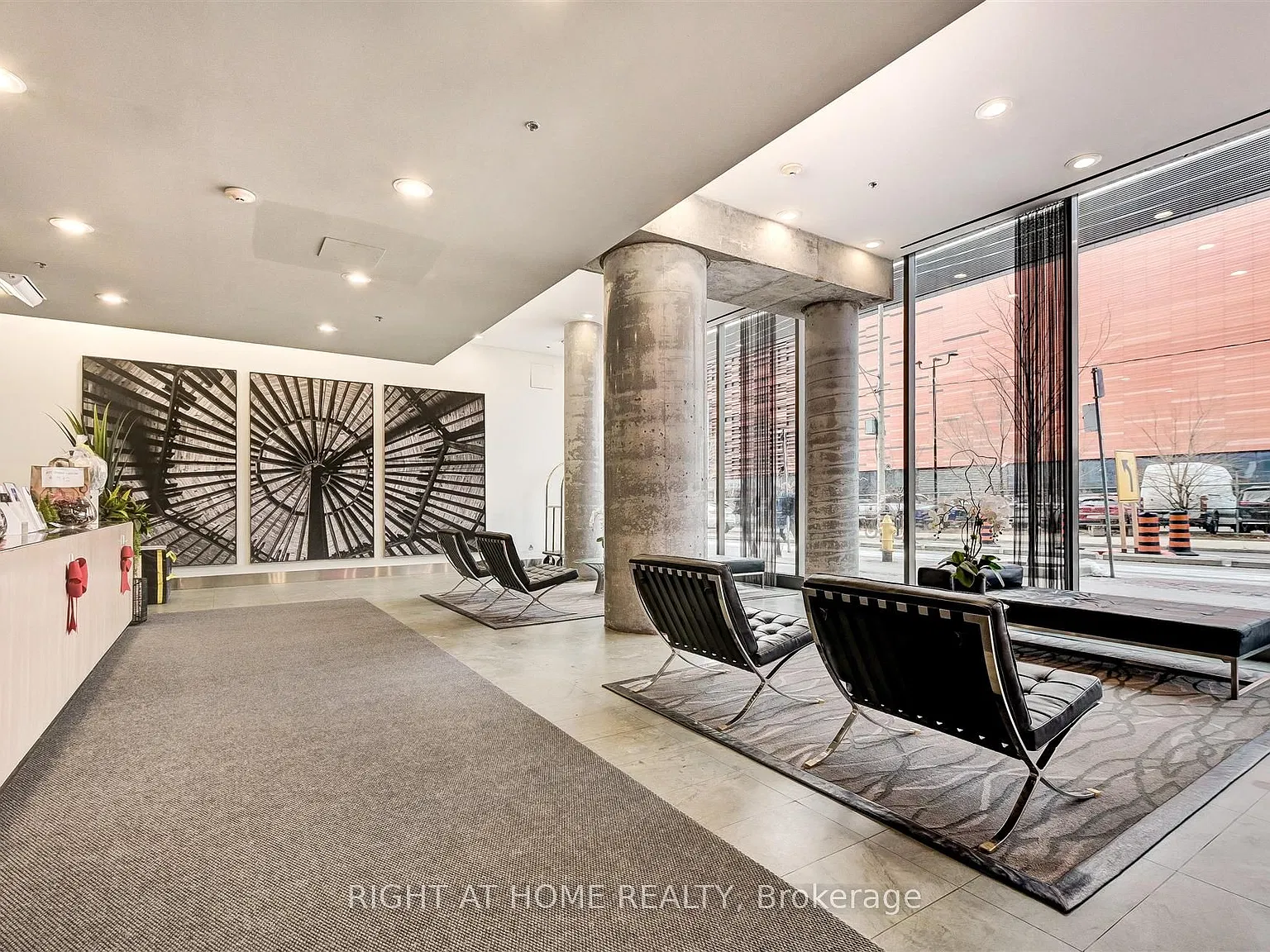 2 bed, $2,400 — Photo 4