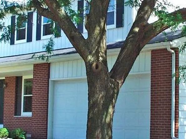 101 Grand Canyon Dr, Madison, WI 53705
