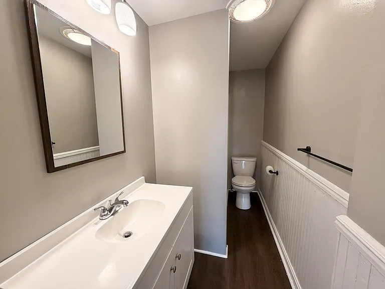305 N Franklin St — Photo 9