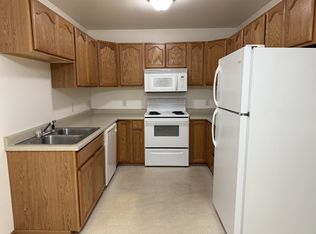 1324 8th Ave NE #6, Aberdeen, SD 57401