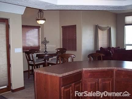 Island & Dining area