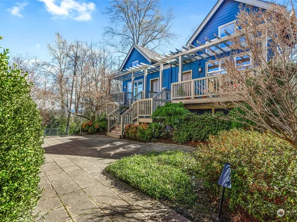 2823 24th Avenue S, Seattle, WA 98144