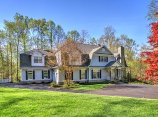 1133 Springvale Rd, Great Falls, VA 22066