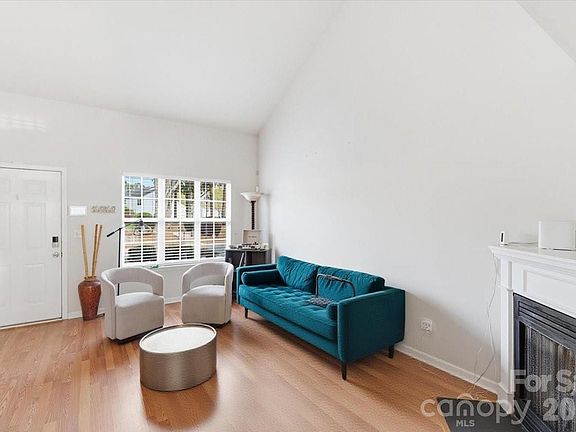 5th image of 6475 Saint Bernard Way