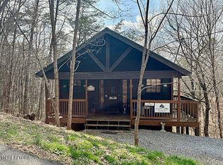 1520 Ski View Ln, Sevierville, TN 37876