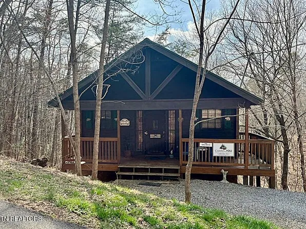 1520 Ski View Ln, Sevierville, TN 37876