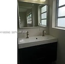 NE 179th Ter — Photo 24