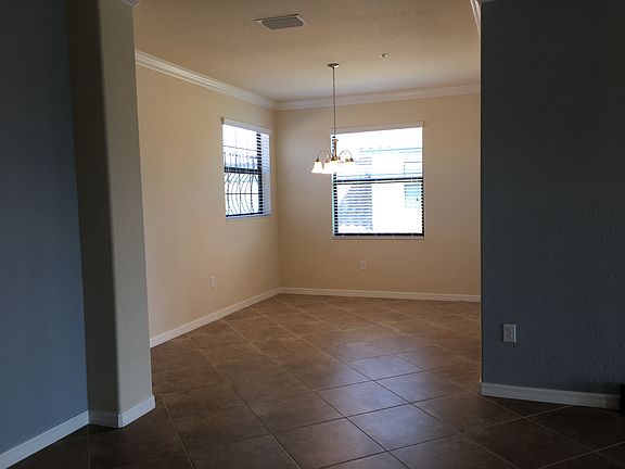 Dining Room 11x12
