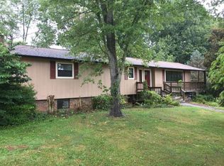 7717 Crestland Rd, Knoxville, TN 37938