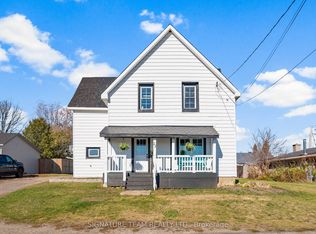 22 Astrolabe Rd, Whitewater Region, ON K0J 1K0