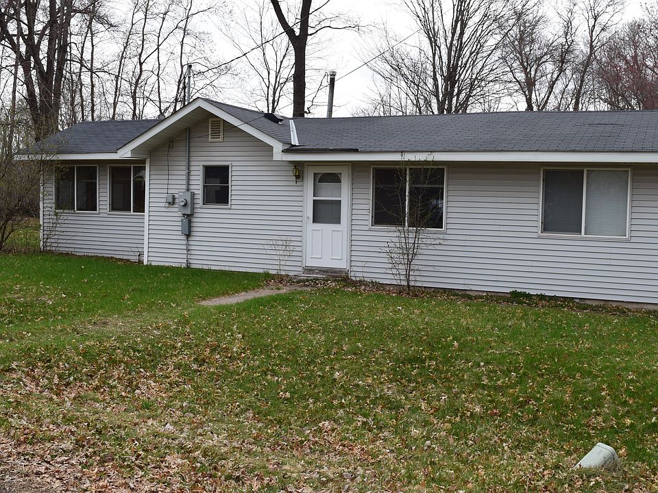 2nd image of 6913 228th Pl NE