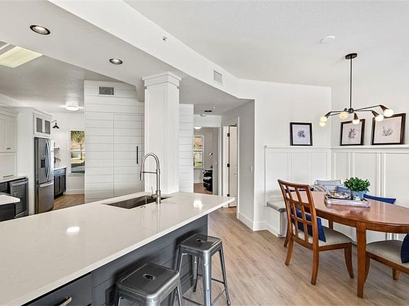 2nd image of 6820 Huntington Lakes Cir APT 103
